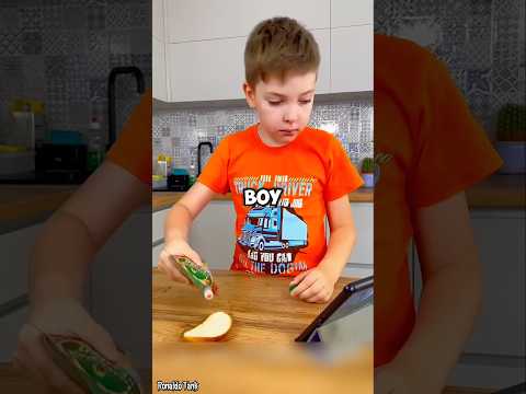How to remove ketchup from the table lifehack 🤯👍
