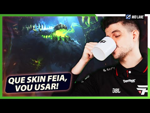 Ficando GIGANTE de CHO'GATH MID com a skin MAIS FEIA POSS脥VEL!