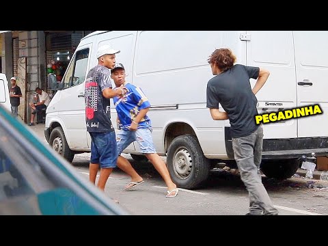 CEGO ASSUSTANDO PESSOAS ( PEGADINHA )
