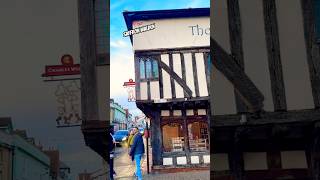 The blue sky will dazzle your head in this small town #saffronwalden #england #town #traveling #walk