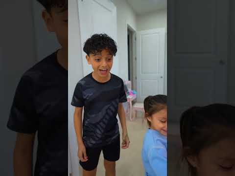 el baño esta fumando!? COMENTA Y SUSCRIBETE A MI CANAL #SHORTVIDEO #COMEDIA #FUNNYVIDEOS