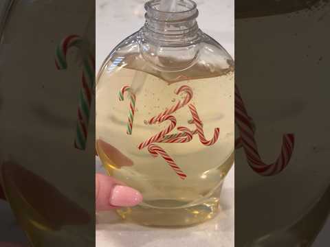 #DIY #diysoap #soap #soapmaking #christmas #christmasdecor #christmasgifts #giftideas #aesthetic