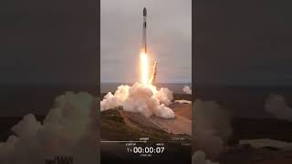 LIFTOFF! A Falcon-9 🚀 successfully launched the Starlink 17-28 mission #SpaceX #Falcon9 #Starlink
