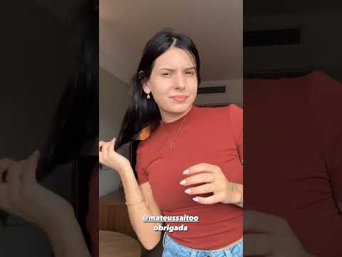 ANA CASTELA MOSTRANDO O SEU CABELO