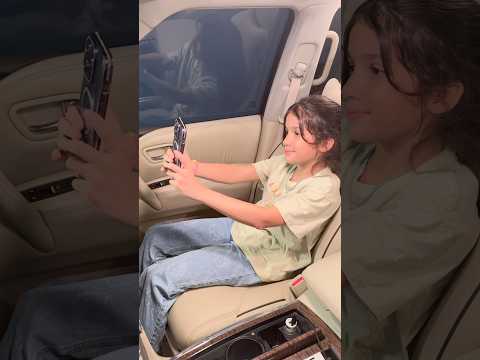 طفلة وهي تصور نفسها وجدت خلفها لص لن تصدق ماذا فعلت😱😱!!؟؟