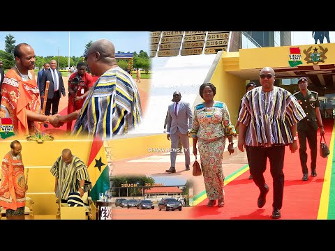 Prez Mahama & Vice Jane Naana Happily welcome King Mswati III & Gifts Him Smock at the Presidency