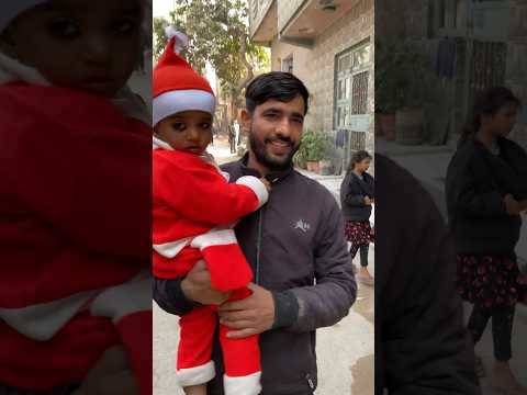 Santa claus ne baccho ko kya gift diya || #minivlogs #youtubeshorts #tranding #santaclaus