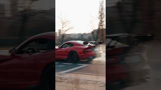 Posąg Dodge Viper 8.4l V10