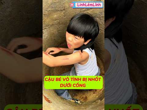 Cậu bé vô tình bị nhốt dưới cống #shorts
