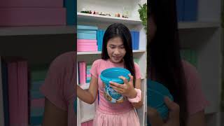 LNF - Khuôn mặt kì lạ xuất hiện trong hộp bánh || Strange face appears in Cookie Box #shorts