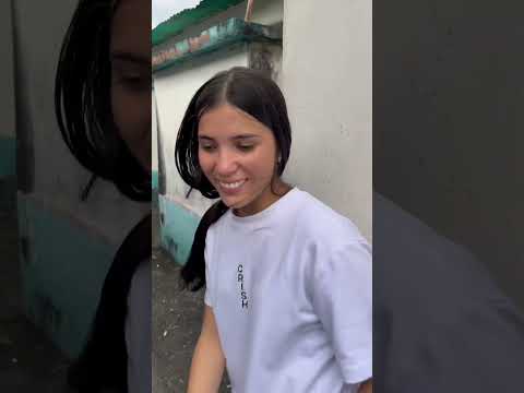 Le pintamos el pelo a Iliana 🤣