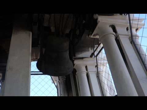 カンパニーレが午前10時をお知らせします