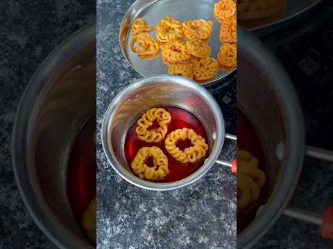 📌आज हलवाई वाली feeling आ रही है😜🤤 #nishacookingvlog #imarti #shorts_video #uraddalrecipe