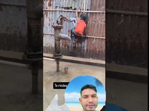 hand pump chalane ka Sahi Tarika bacche ne nikala#shorts #youtubeshorts #foryou#ytshort