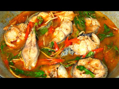แกงป่าปลาดุก สูตรเผ็ดร้อน จัดจ้าน ถึงเครื่องสมุนไพรไทย Spicy Thai Catfish Jungle Curry