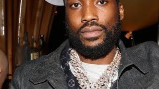 Meek Mill Faces Backlash After Online Chat With Theranos Founder Elizabeth Holmes
