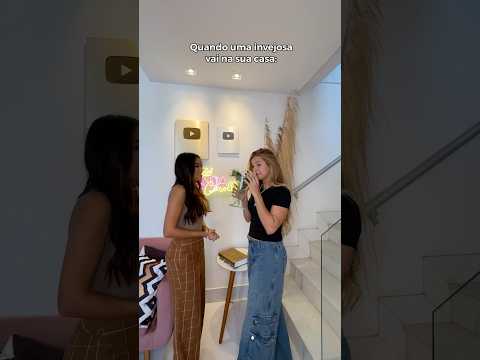 Não tem uma planta que fique viva 😂😂😂