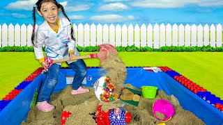 Maddie Catches Wendy and Kaden Sneaking Gumballs Again!