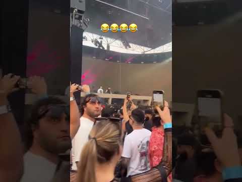 Wtf #dancer #techno #technodance #dj #dance #ravinglifestyle #rave #musicantodance #electronicmusic