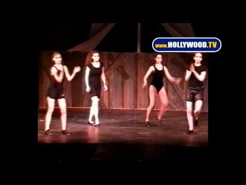 Watch Natalie Portman Dance As A Pre-Teen!