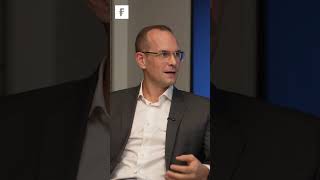 AI arms race: Big tech vs new entrants - Fidelity Focus