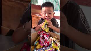 Lùn Tippi Ăn Vụng Đồ Ăn Của Bà | Tippi TV #tippitv #tippivips