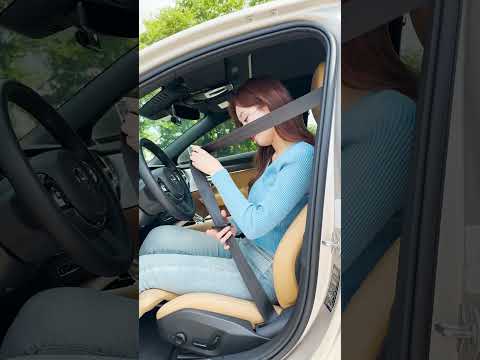 김세연 아나운서 볼보 S90 출근길