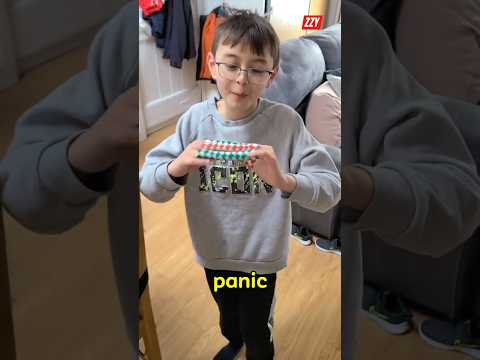 don't panic if your finger gets stuck‼️😱