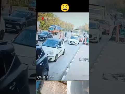 Lorry and car acciden#oldcars #ipl2025 #lorrypranthan #ashokleyland#lorri #parithabangal #irfanviews
