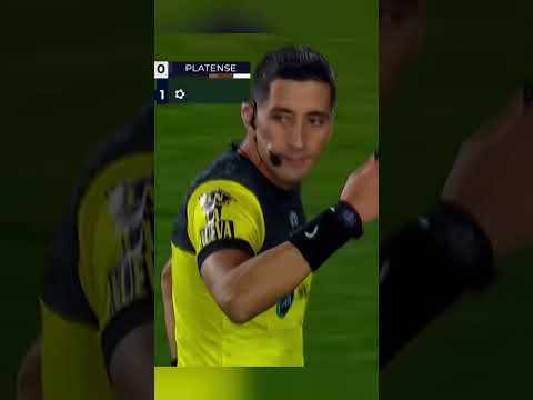 O momento mais bizarro em uma disputa de pênaltis! 😱
