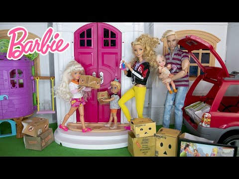 Found a Huge Surprise In Our New House! - Doll Family's Big Move To New House