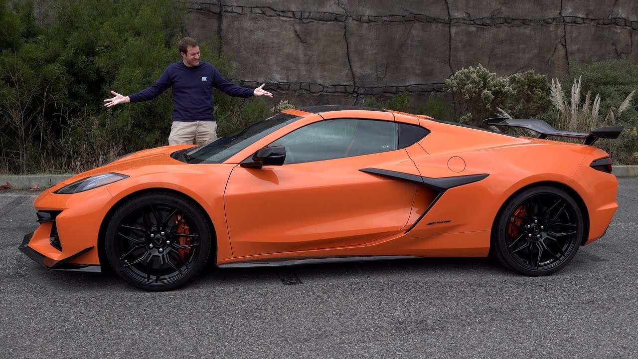 The New 2023 Chevy Corvette Z06 Is a Bargain Supercar