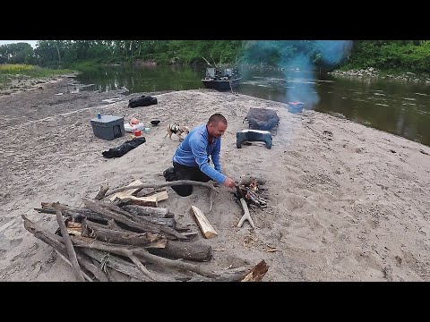 River Fishing For MY DINNER!!! (Sandbar catch and cook)