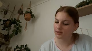 Me singing Evermore but idk the Melody all too well hahaha get it