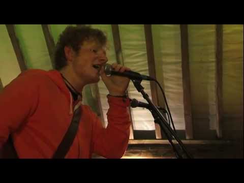 Ed Sheeran - Small Bump - Live at Barn on the Farm 2011