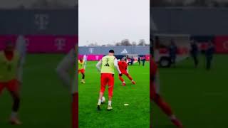 ALEXANDER PAVLOVIC IN TRAINING #bayern #football #luisdiaz #soccer #bundesliga
