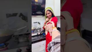 Pooja bhi na 🙈😆 @priyankachouhanVlogs