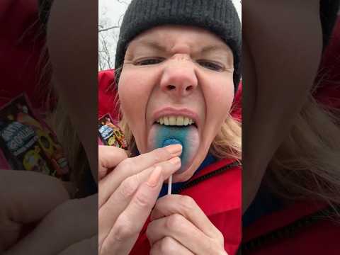 "Building Wooden Log Cabin in Forest 🌲🦖Survival House Step by Step"8