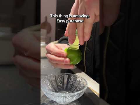 The lemon and lime juicer is actually really handy. I don’t care when it was invented… #kitchenfinds