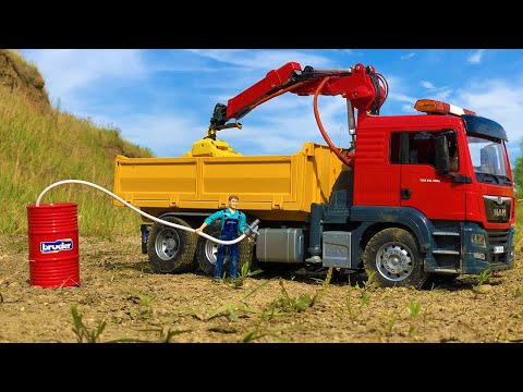 Sand Toy Truck! RC World Bruder Trucks and Tractors!