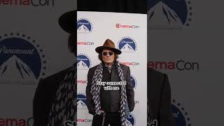 A Christmas carol star arrived at the cinemacon. #johnnydepp #cinema #cinemacon #christmas #carol