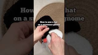A Top Hat for a Snowman Gnome! #crochet #amigurumi