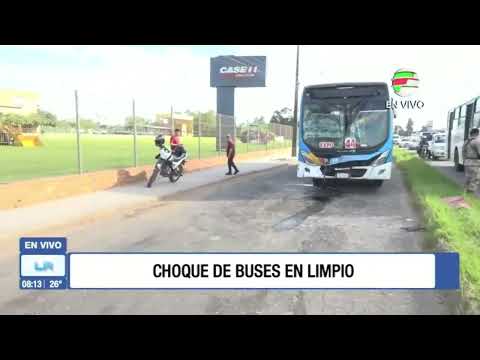 Choque de buses en la ciudad de Limpio