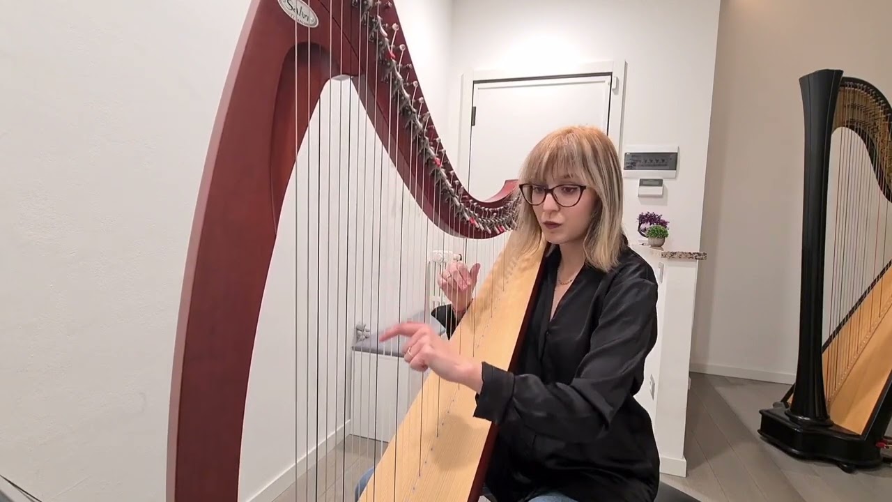 Gloria diBi - Harp