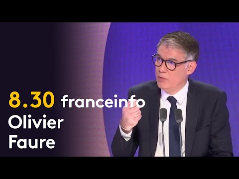 Guerre en Ukraine : le patron du PS se dit "en accord avec ce que fait" Emmanuel Macron