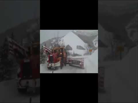 Déneigement babycrabe Courchevel val de Isère