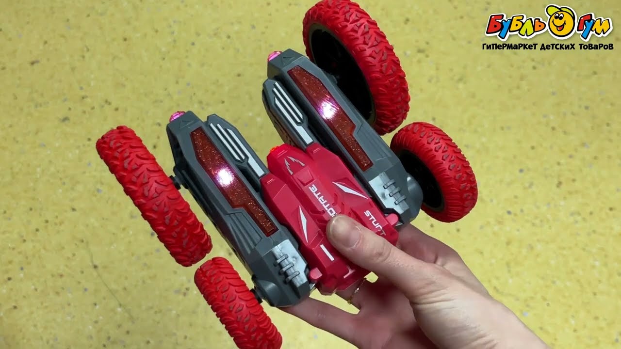 Машинка трюковая р/у 3D деформация 4WD световые эффекты акб красная - видео Машинка трюковая р/у 3D деформация 4WD световые эффекты акб красная - видео