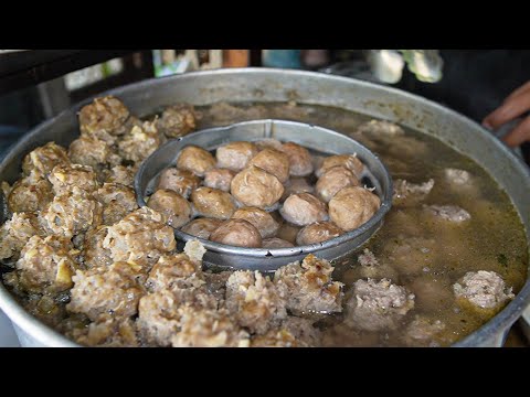 BANJIR TETELAN DI WARUNG BAKSO PAK TEGUH PRAWIROTAMAN YOGYAKARTA