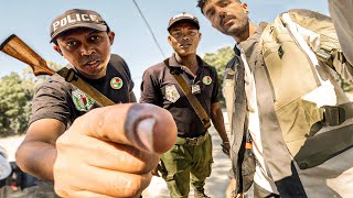 La Policía me Busca. NO me imaginaba que se iba a armar tanto lío... | Madagascar | (S4/E6)