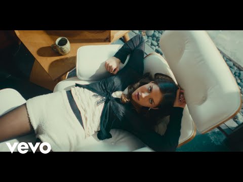 Kate Peytavin - i don&#39;t feel anything (Official Video)